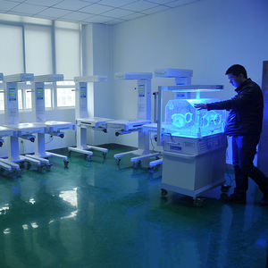 ตู้อบเด็กแรกเกิดคุณภาพสูง ได้รับการรับรองมาตรฐาน CE เครื่องทำความร้อนแบบแผ่นรังสีสำหรับทารก - Product Image 2