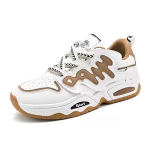 Zapatos para hombre, estilo nuevo de primavera, transpirables, blancos, modernos, versátiles, con suela gruesa, deportivos. - Product Image 1