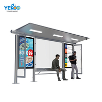 Abri de bus en acier inoxydable 304 YEROO avec boîte à lumière en verre, option solaire, pour projets municipaux extérieurs