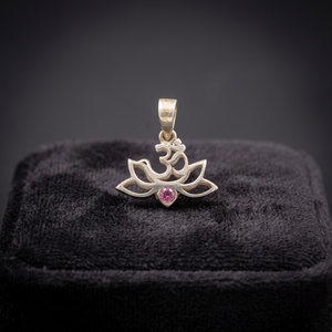 Colgante de Plata de Ley 925 Hecho a Mano con Símbolo Om, Estilo Vintage, Bañado en Oro, Personalizable al por Mayor, Piedra Principal Amatista, Regalo de Constelación - Product Image 2