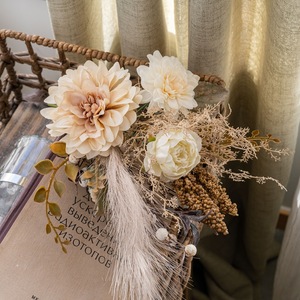 Bouquet de fleurs artificielles CallaFloral avec dahlias et lierre pour décoration de mariage et de maison CF02053 - Product Image 1