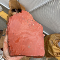 Potongan Batu Kasar Grosir Berlapis Kristal Jasper Merah Alami untuk Dekorasi