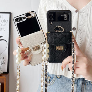 Étui portefeuille à fermoir cœur avec bandoulière chaîne pour Samsung Z Flip 5, Z Flip 4, Z Flip 7 - Product Image 2