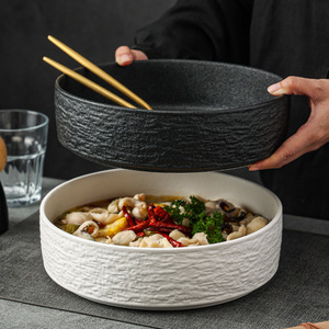 Grand bol à soupe et à poisson mariné en céramique japonaise, noir et blanc, sous glaçure colorée, au design esthétique, pour hôtels et réceptions - Product Image 6