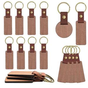 Porte-clés vertical en bois de hêtre massif, porte-clés en bois de noyer noir, gravure au laser, petit cadeau personnalisé - Product Image 2