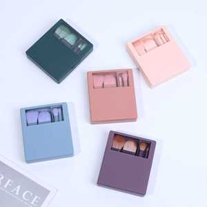 Kit de 5 Brochas de Maquillaje con Espejo, Juego de Brochas Cosméticas Portátiles con Logotipo Personalizado para Viajes, Herramientas de Maquillaje - Product Image 1