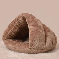 Échantillon Gratuit - Tapis de Lit pour Animaux de Compagnie en Forme de Triangle, Super Doux, Lavable, Épais, Confortable et Chaud pour Chats et Chiens