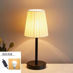 Lámpara de Mesa Moderna Minimalista de Alta Gama para Dormitorio, Lámpara de Noche de Cristal Retro Escandinavo de Lujo, Regulable, Entrada de 5V - Product Image 2