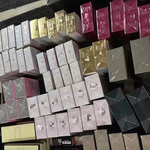 Profumi Mini di Lusso all'Ingrosso per Uomo e <span class=keywords><strong>Donna</strong></span>, Popolari Fragranze Floreali, Fruttate e Legnose in Forma Liquida - Product Image 1