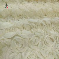 Tissu en dentelle 3D multicolore texturé en mousseline de soie brodée de roses pour robe de mariée romantique et robe de soirée