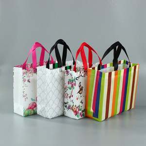 Bolsa de Compras de Tela No Tejida con Recubrimiento de Película, Logotipo Personalizado, Tienda de Ropa - Product Image 4