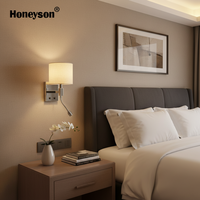 Lampe de chevet moderne minimaliste 5 étoiles de luxe en acier inoxydable, lampe murale/sur pied, couleur et logo personnalisables pour les clients d'hôtel
