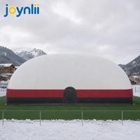 Dôme de football gonflable hermétique avec structure à poutres pneumatiques scellées pour terrains de soccer