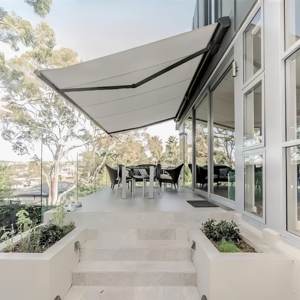 <span class=keywords><strong>Toldo</strong></span> Retráctil de Aluminio para Patio Trasero, Tipo Manual y Motorizado, con Casete Completo - Product Image 1