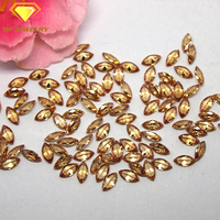 Pierre précieuse synthétique de forme marquise, couleur grenat rouge, zircone cubique
