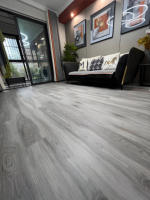 2025 ventes directes d'usine meilleur revêtement de sol Spc résistant aux taches 4mm - 8mm clic verrouillage Faux bois revêtement de sol hybride étanche