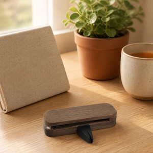 Support en bois FTQS pour diffuseur de parfum de voiture avec bâtonnets et clip – Cadeau pour l'intérieur du véhicule – Vente en gros OEM Marque Privée - Product Image 2