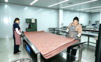 Fournisseur de matériaux en carbure de silicium de haute qualité – Rouleau de toile abrasive – Excellent prix de gros – Couleur noire