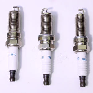 Bujías Originales de Iridio Genuinas 12290-r1a-h01 Silzkr7c11s para Honda <span class=keywords><strong>CRV</strong></span> - Product Image 3