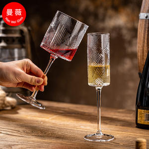 מפעל וינטג חתונה ישר מרובע כוסות יין מרובעים להגדיר חוט ורוד ורוד פסים גליליים - Product Image 4