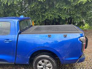 כיסוי ארגז מתקפל מפלדה עמיד למים לטנדרים עם הפעלה ידנית/חשמלית ועיצוב גלילה - Product Image 2