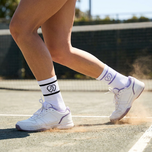 Chaussettes de sport personnalisées avec logo, design gratuit, grip confortable, chaussettes en coton côtelé durable, chaussettes rembourrées pour le basketball - Product Image 2