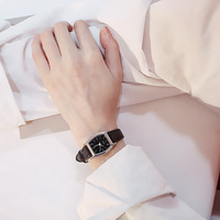 Montres de couple rétro en forme de tonneau pour étudiantes, style simple et frais, tendance Ins