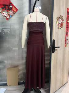 ZHEZHE 2026 Nouvelle Robe Bustier Bordeaux Slim Fit Sans Col à Paillettes Style Socialite Europé<span class=keywords><strong>en</strong></span> et Américain pour le Commerce International AliExpress - Product Image 6