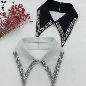 Dhorse, camisa de solapa cuadrada afilada con cuentas de diamantes de imitación de cristal extraíble de lujo, cuello falso - Product Image 2