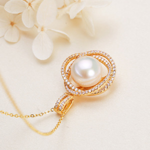 จี้ไข่มุกน้ำจืดทรงรังนกแบบขายส่ง & ชาร์มสีขาว ชุบทองแดงแท้ประดับเพชรซิคอน มีหลายขนาดให้เลือก - Product Image 1