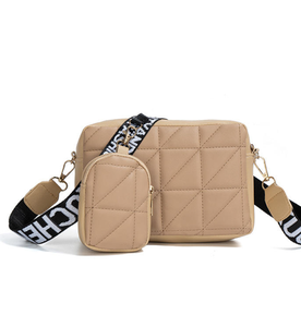 Le fabricant vend en gros des sacs à main de luxe, des sacs à bandoulière pour femmes, des portefeuilles de créateurs, des sacs pour femmes. - Product Image 5