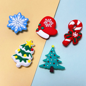 Xiyin Christmas Edition Perforated Shoes <b>Flower</b> <b>Bracelet</b> Children's Wear Wholesale - Product Image 4