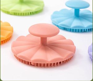 Silicone <b>Face</b> <b>Scrubber</b> for Men & Women, Flower Shaped Facial Cleansing Brush, Manual Pore Cleanser Exfoliating Pad Massage Tool - Product Image 4