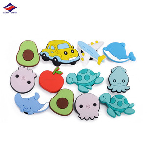 Longzhiyu 16 ans, breloques de chaussures en pvc, vente en gros, figurines en résine, <span class=keywords><strong>manga</strong></span> - Product Image 2