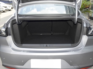 <span class=keywords><strong>Peugeot</strong></span> 408 1.6T Gasolina Sedán <span class=keywords><strong>de</strong></span> <span class=keywords><strong>Segunda</strong></span> <span class=keywords><strong>Mano</strong></span>, 4 Puertas, 5 Asientos, Volante a la Izquierda, Caja <span class=keywords><strong>de</strong></span> Cambios Automática, Auto Usado en Venta - Product Image 5