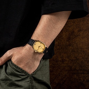 <span class=keywords><strong>Orologio</strong></span> da <span class=keywords><strong>Donna</strong></span> FOKSY con Logo Personalizzato, Quadrante Ottagonale <span class=keywords><strong>Bianco</strong></span>, Numeri Romani, Cinturino in Pelle Nera, Impermeabile 3ATM - Product Image 4