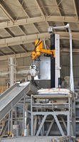 Machine de dépalletisation antidéflagrante pour l'alimentation en hydroxyde de sodium |   Bras robotique antidéflagrant guidé par la vision