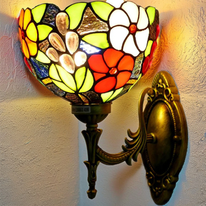 Lampada da Parete Vintage Tiffany con Girasole in Vetro Colorato Applique da Camera da Letto a <span class=keywords><strong>LED</strong></span> Solare per Illuminazione Interna Soggiorno di Casa - Product Image 1