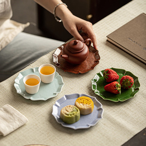 Assiette à fruits en céramique de forme irrégulière, plat à thé et à collations en porcelaine, style zen, petite vaisselle - Product Image 3