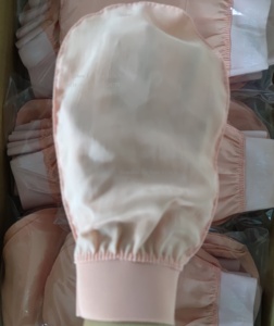 Guante Exfoliante de Seda Turca de Alta Calidad, Guante de Baño Marroquí Kessa, Guante Exfoliante Corporal - Product Image 1