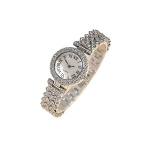 Set di 5 Orologi e Collane Unisex con Diamanti, Moda Elegante in Lega al Quarzo, Vendita all'Ingrosso - Product Image 5