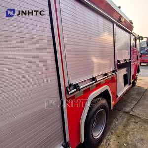 <span class=keywords><strong>Camion</strong></span> de pompiers léger SINOTRUCK 4x2 de haute qualité avec pompe à eau nouvelle condition carburant Diesel lutte contre les incendies Type <span class=keywords><strong>a</strong></span>érien - Product Image 4