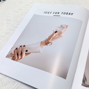 Libro/Rivista/Brochure a Colori con Copertina Morbida e Rilegatura a Punto Metallico, con Carta Offset e Laminazione in Film <span class=keywords><strong>di</strong></span> Carta Patinata, Servizio <span class=keywords><strong>di</strong></span> Design Personalizzato - Product Image 4