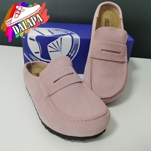 Mocassini Stile Birkenstock, Casual Retrò in Camoscio Opaco con Logo del Brand in Rilievo, Ciabatte Estive e Autunnali da Esterno - Product Image 5