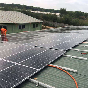 Panel solar Jingtian Solar de 200W PERC, 156.75mmx156.75mm, 18% de eficiencia, para instalación en techos residenciales. - Product Image 3