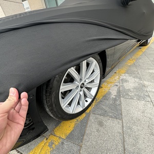 Copertura Auto Impermeabile in Velluto Elasticizzato ad Alta Elasticità, Protezione UV, Spessore 4 Mil, Adattabile Universalmente per la Protezione della Carrozzeria e dalla Polvere - Product Image 4