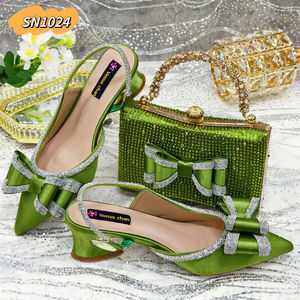 <span class=keywords><strong>Scarpe</strong></span> in Tessuto Satinato <span class=keywords><strong>Giallo</strong></span> con Set di Borse Abbinate, Tacchi Alti con Plateau da 5,8 cm, <span class=keywords><strong>Scarpe</strong></span> da Donna con Grande Borsa, Design Elegante 2025 - Product Image 3