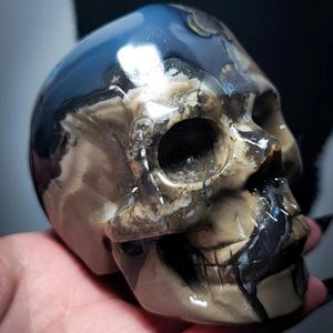 Calaveras de Cristal de Ágata Volcánica Natural al por Mayor, Talladas a Mano, Piedra Curativa, Figura de 6.5cm para Decoración del Hogar y Feng Shui - Product Image 6