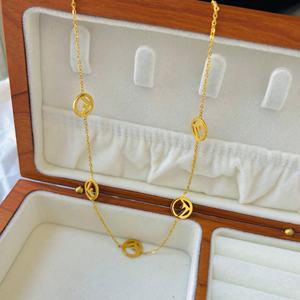 Yüksek lehçe moda titanyum çelik takı setleri 18k altın kaplama F mektup kolye bilezik kadınlar için su geçirmez takı - Product Image 2