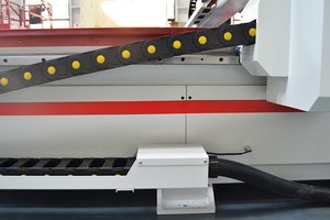 Nhà máy cung cấp 3 trục <span class=keywords><strong>1325</strong></span> <span class=keywords><strong>CNC</strong></span> Router máy cho gỗ Acrylic PVC <span class=keywords><strong>MDF</strong></span> cắt và khắc - Product Image 4